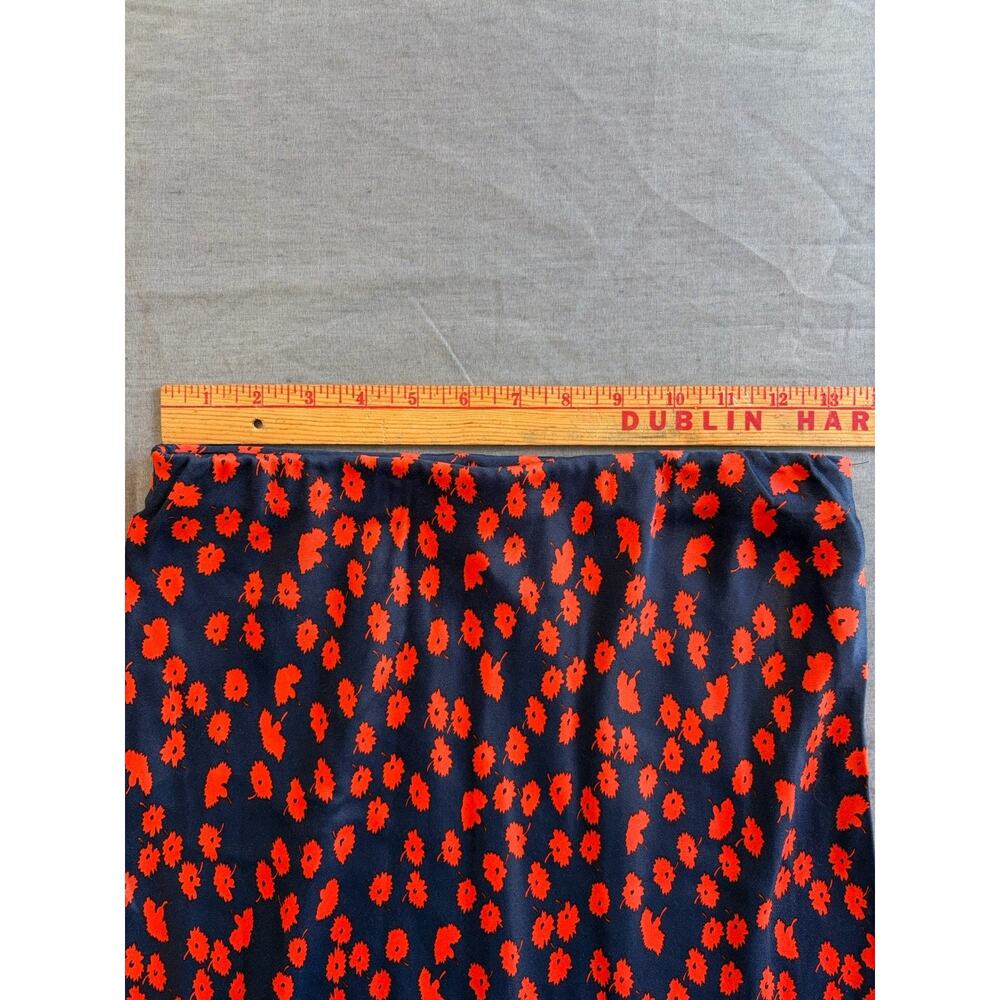 Maeve Anthropologie Women's Skirt Size XS Red Floral Navy Dressy Midi - Picture 3 of 7